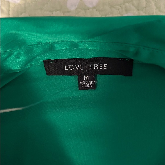 Love Tree Blouse - Picture 2 of 4